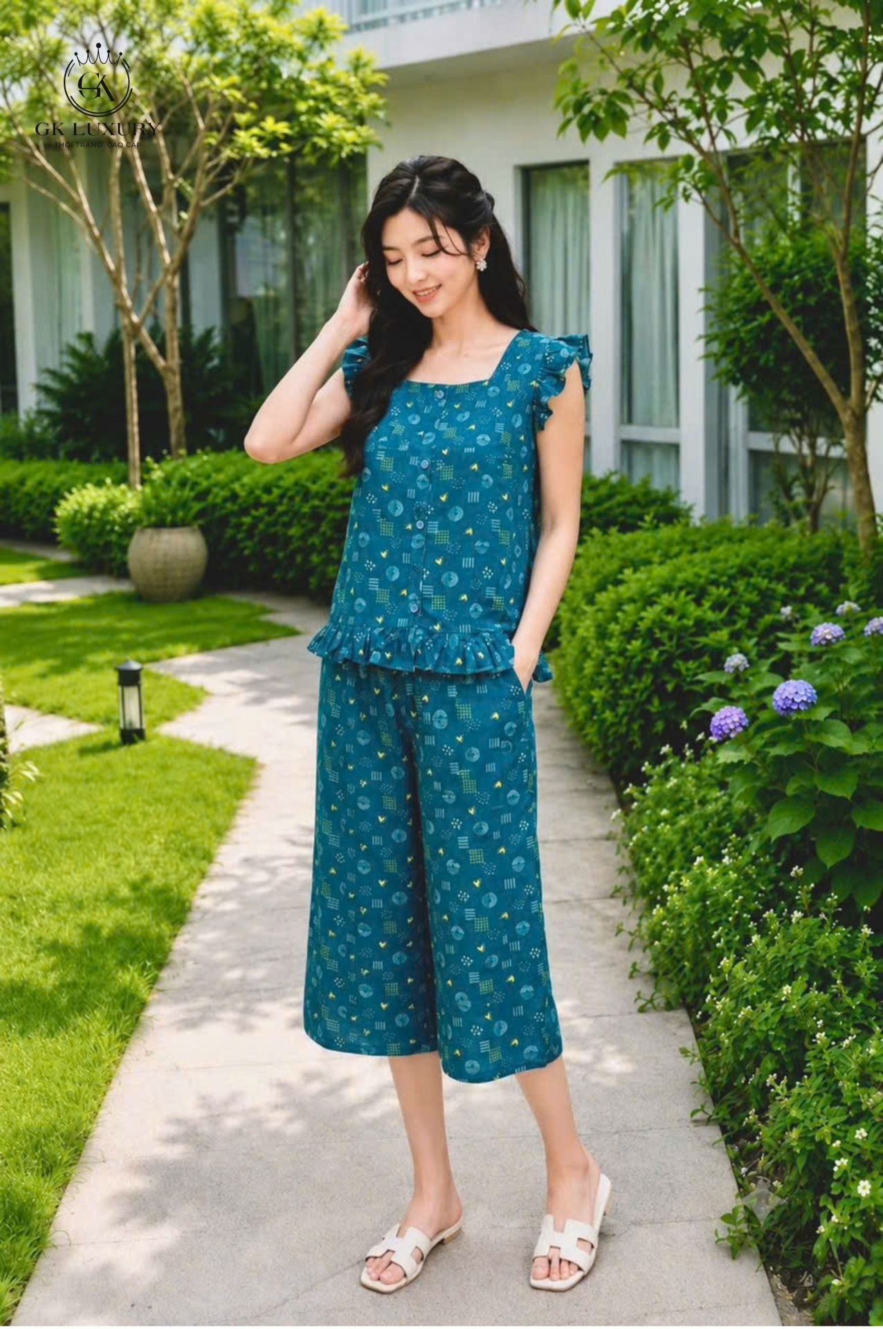 Bộ lanh sát nách quần ngố HGKV26346S