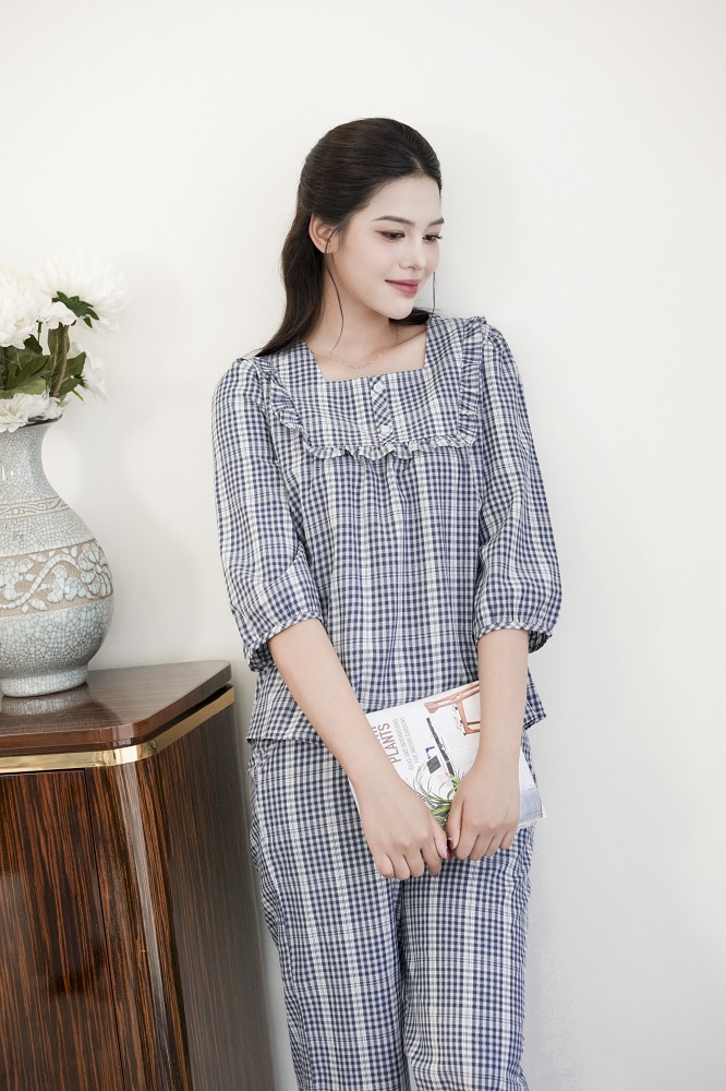 Bộ cotton tay dài quần dài DGKC25206D