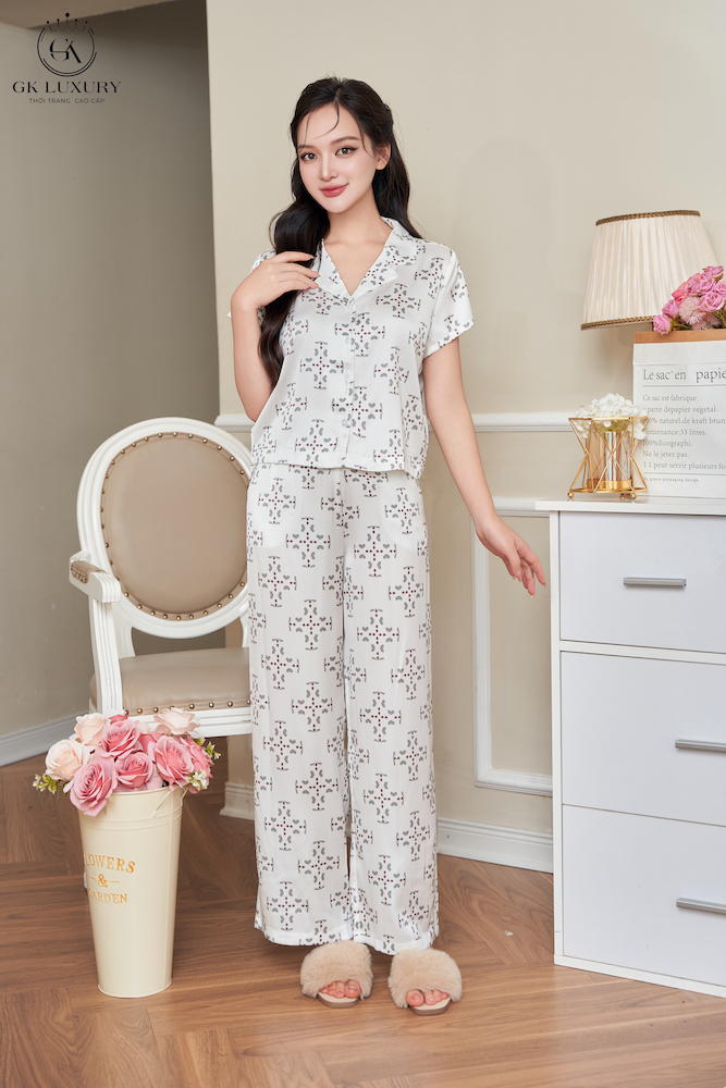 Bộ lụa cộc tay quần dài HGKL25144D