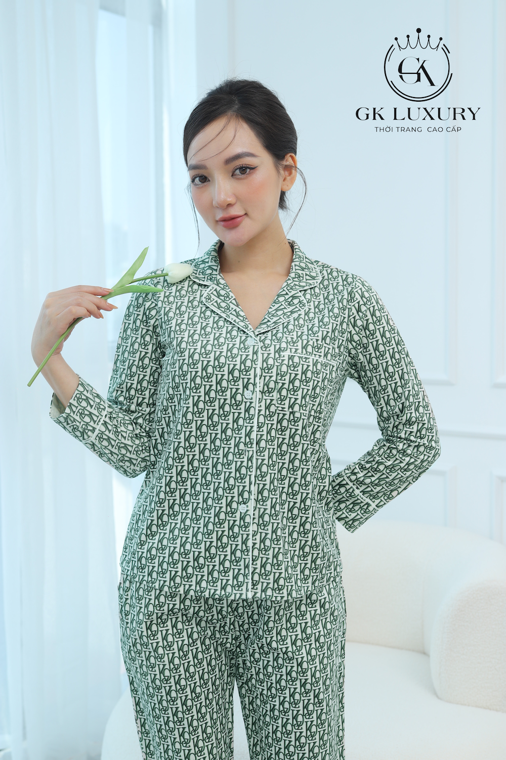 Bộ Pijama dài tay chất nhung tuyết KOeZ